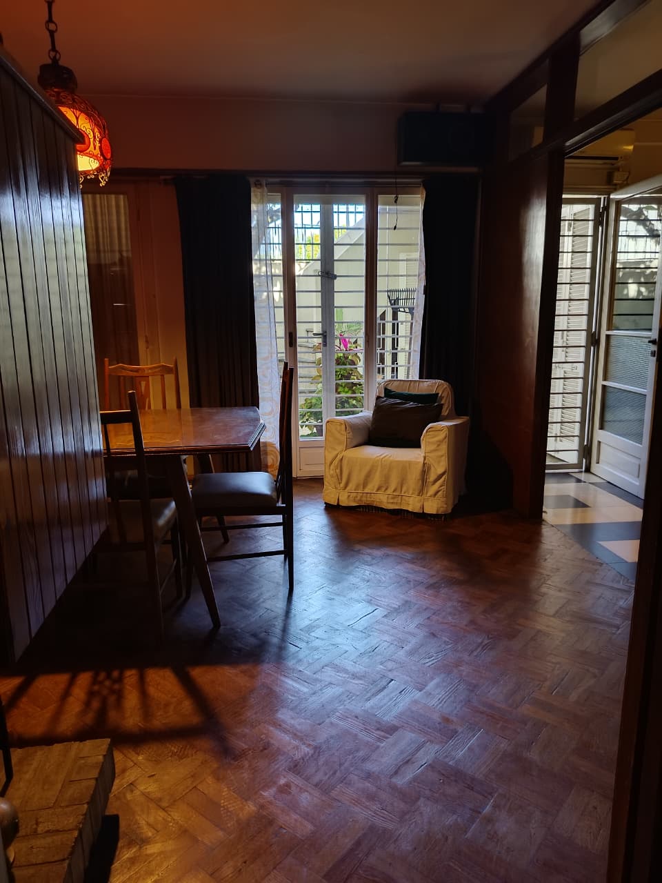 Imagen de la propiedad CASA EN VENTA - 5 HABITACIONES (APTA CREDITO)